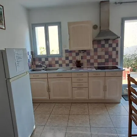 Apartment Avec Exterieur Et Parking Gratuit Perpignan